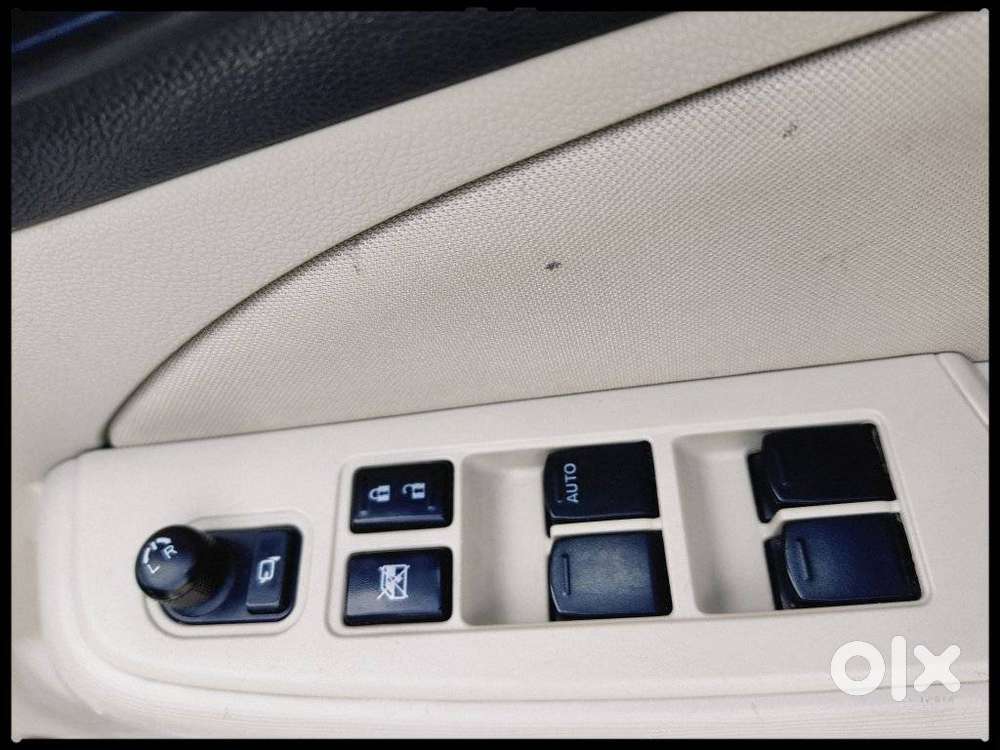 Maruti Suzuki Swift Dzire 1.2 Vxi Bsiv, 2022, Petrol