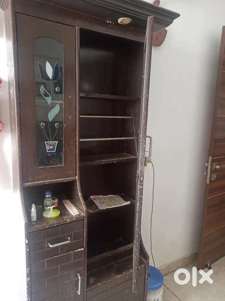 Dressing table