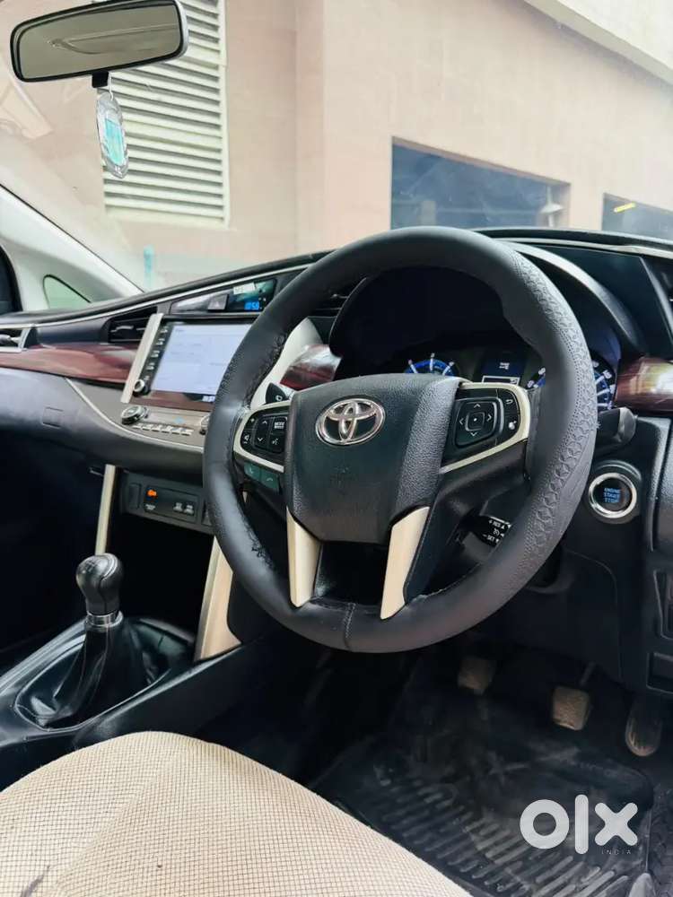 Toyota Innova Crysta 2025 Diesel Manual