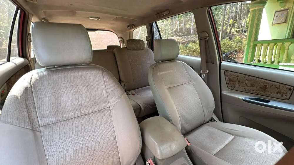 Toyota Innova 2010 Diesel Well Maintained
