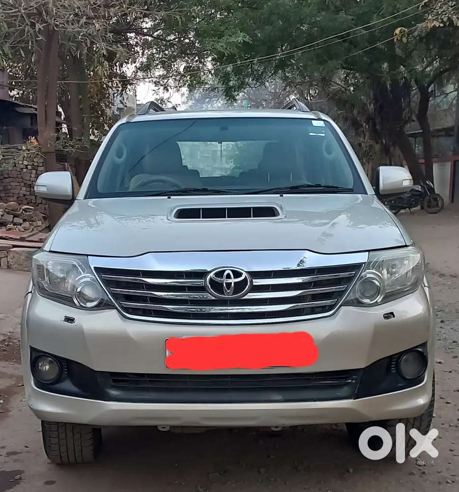 Toyota Fortuner 2012 Diesel 190000 Km Driven