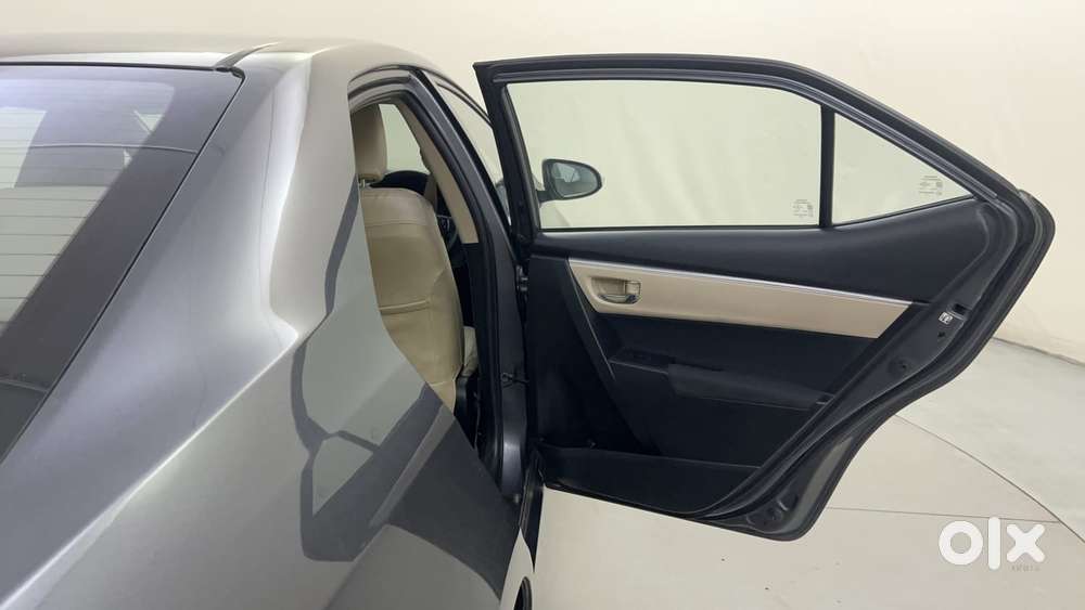 Toyota Corolla Altis 1.8 G, 2016, Petrol