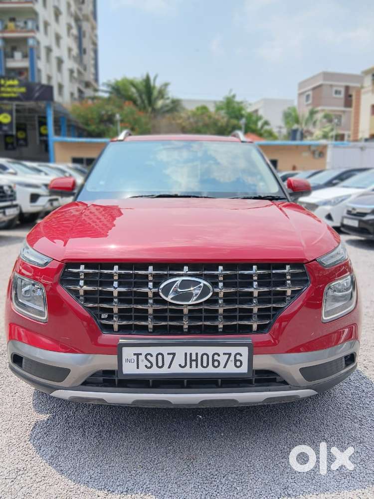 Hyundai Venue 1.2 S (o), 2022, Petrol