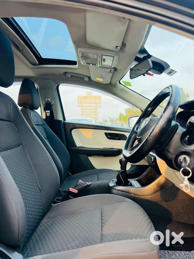 Tata Altroz Xm Plus (s), 2023, Cng & Hybrids