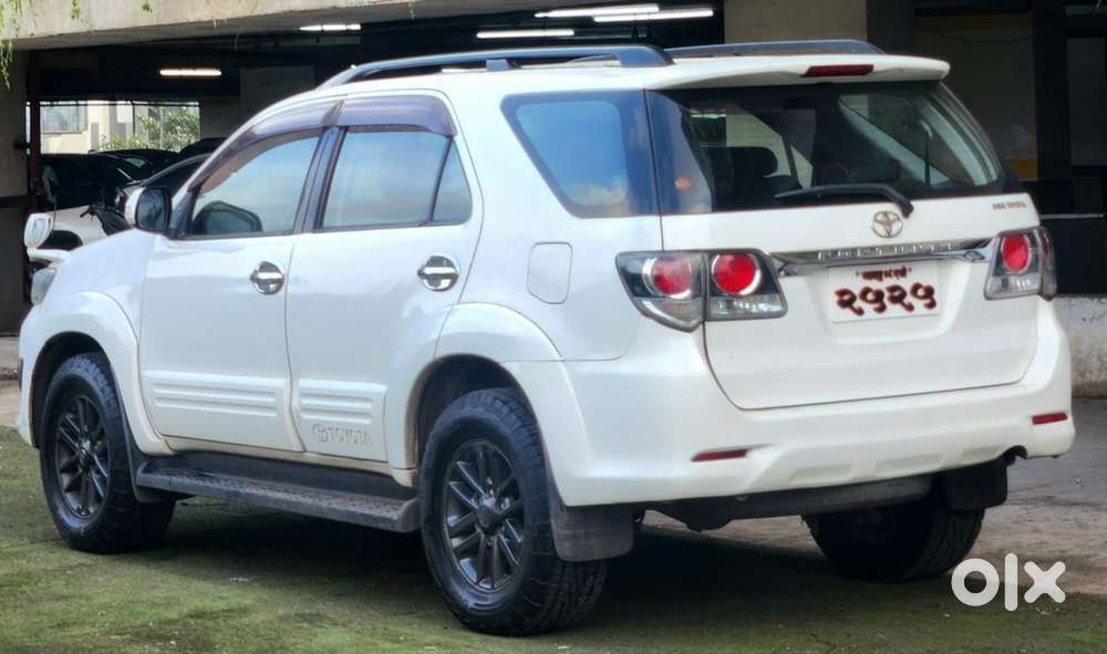 Toyota Fortuner 2015 Diesel Well Maintained