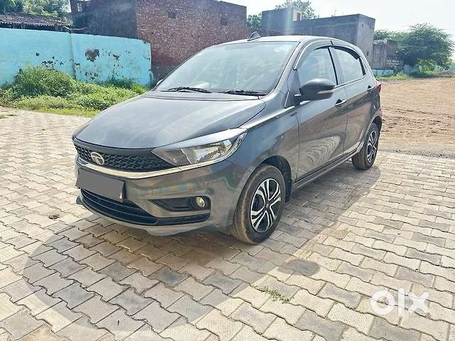Tata Tiago Petrol 2020