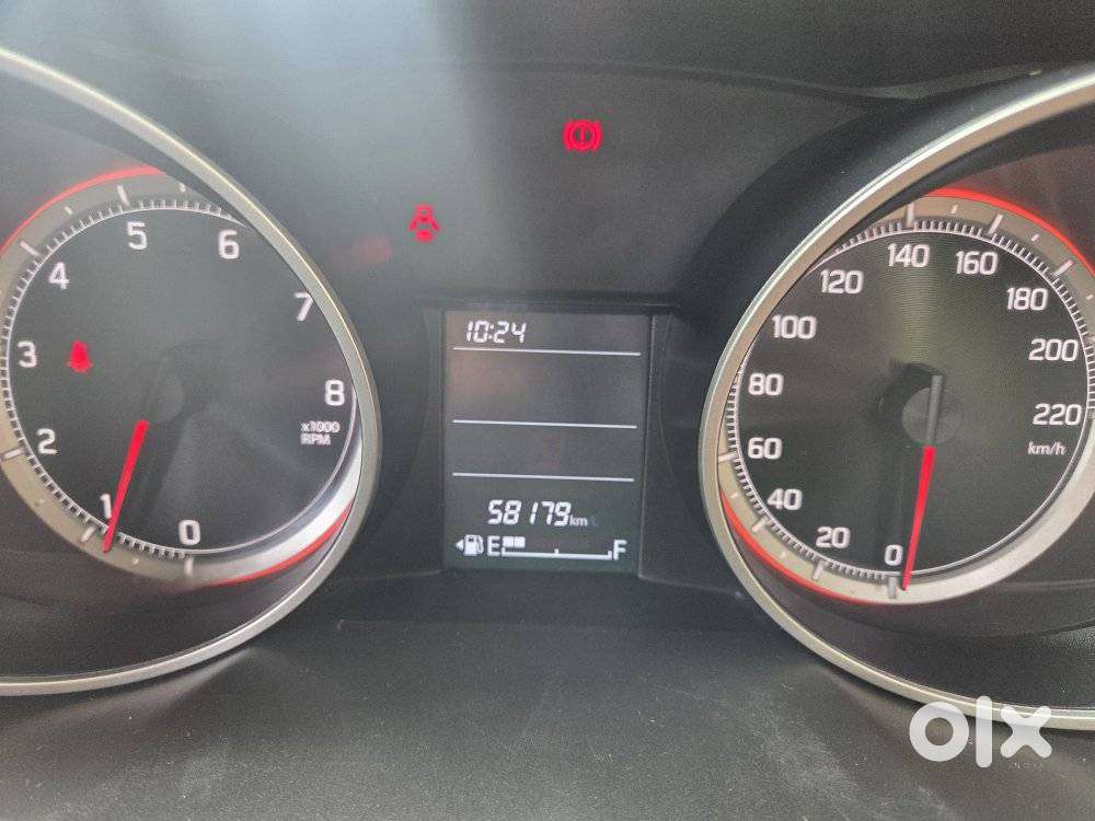 Maruti Suzuki Swift Vxi + Manual, 2023, Petrol
