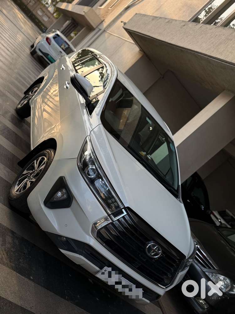 Toyota Innova Crysta 2.4 V 7 Str, 2022, Diesel