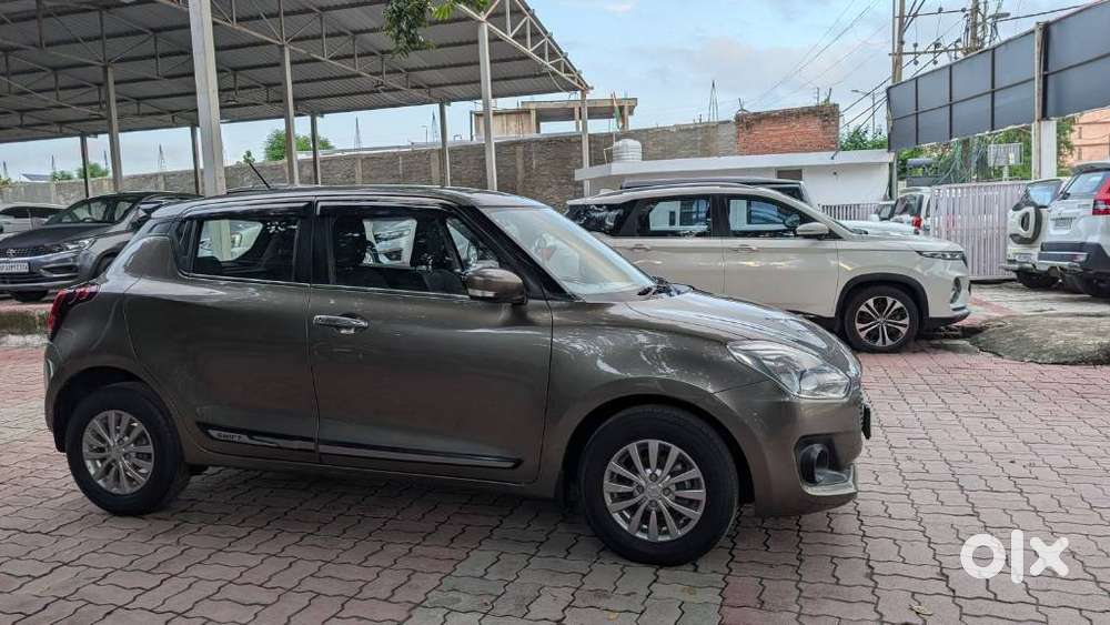 Maruti Suzuki Swift Vxi + Manual, 2019, Petrol