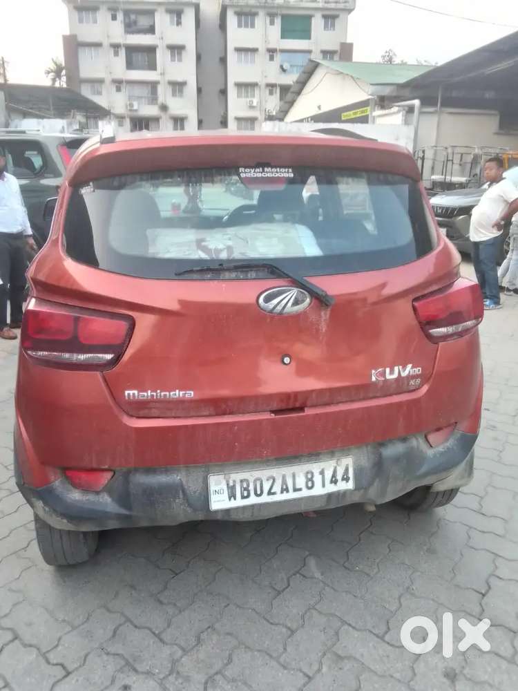 Mahindra Kuv 100 2017