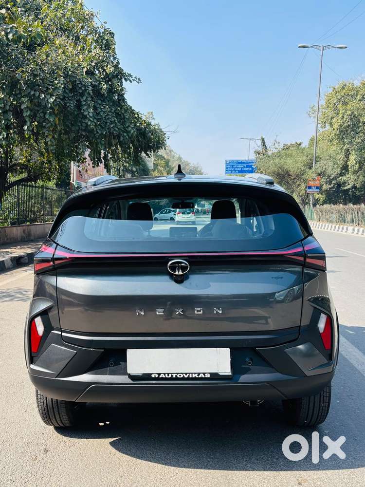 Tata Nexon Pure (s) 1.2 Petrol 6amt, 2025, Petrol