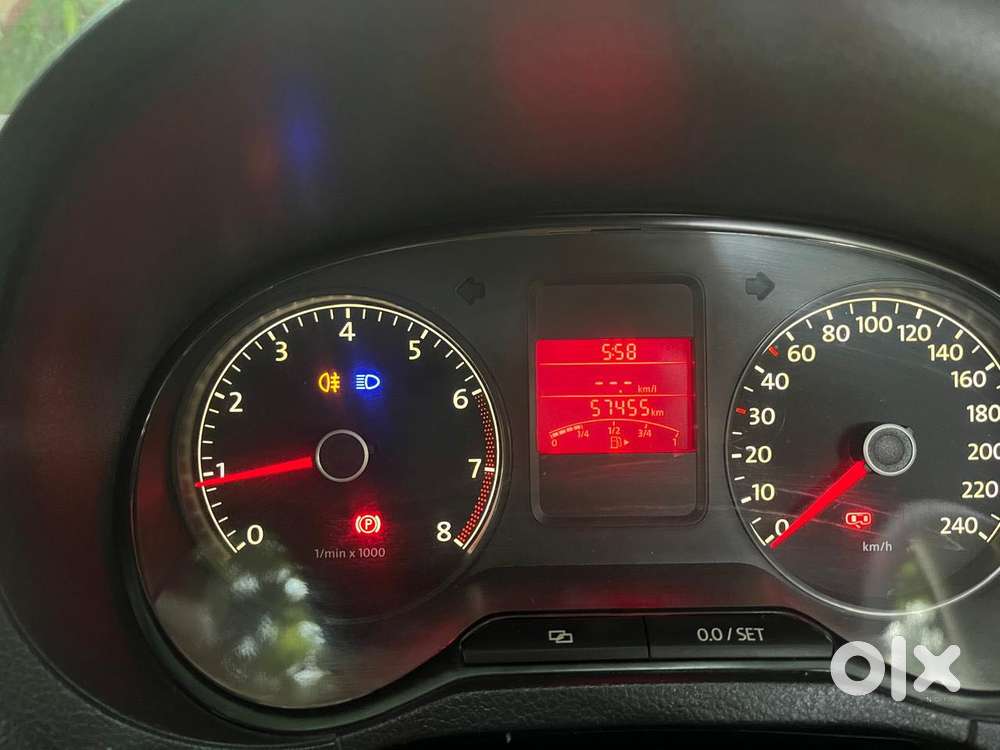 Volkswagen Polo Petrol Highline 1.2l, 2014, Petrol