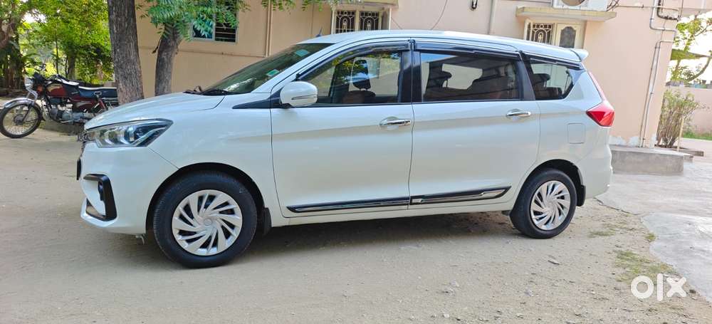 Maruti Suzuki Ertiga 1.4 Vxi Cng Anniversary Edition, 2023, Cng & Hy..