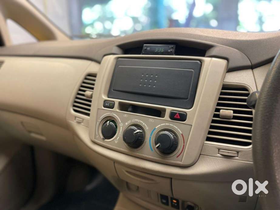 Toyota Innova 2.5 G (diesel) 8 Seater, 2013