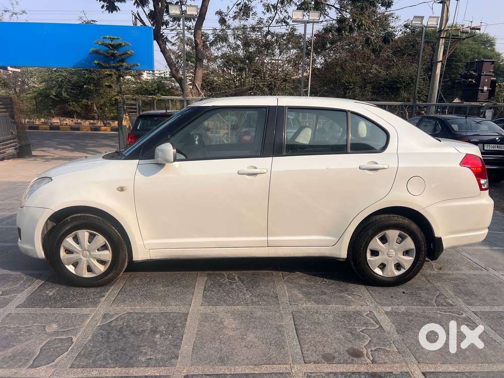 Maruti Suzuki Swift Dzire 1.2 Vxi Bsiv, 2011, Petrol