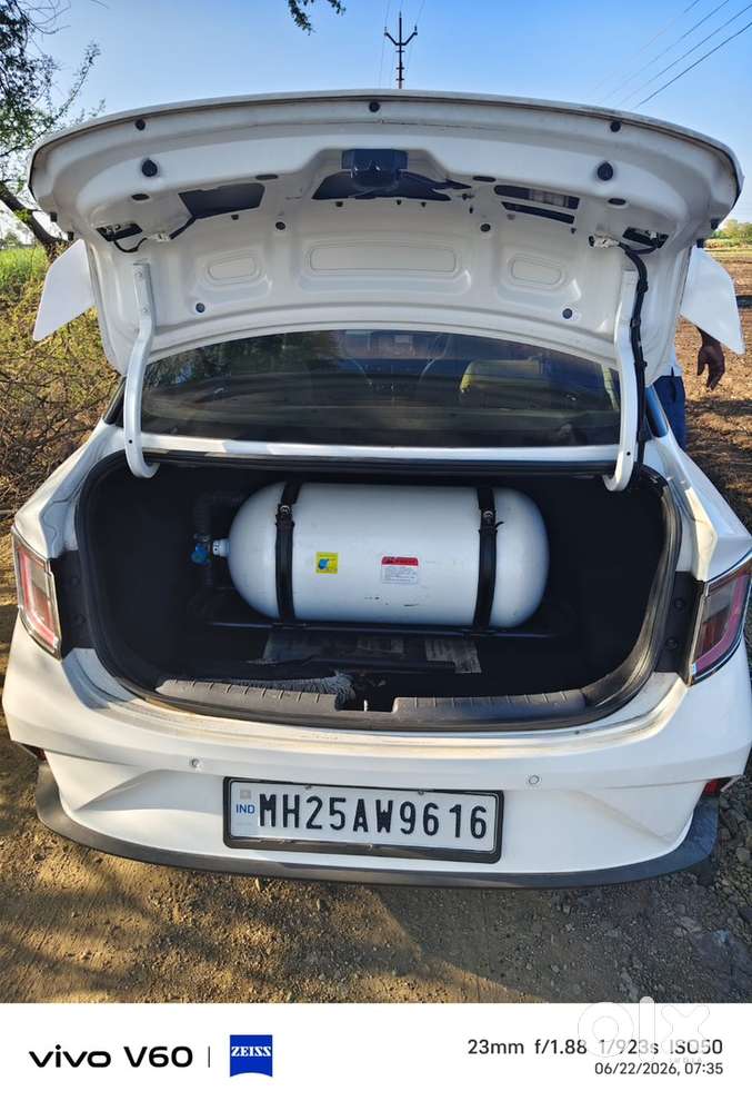 Hyundai Aura 2023 Cng