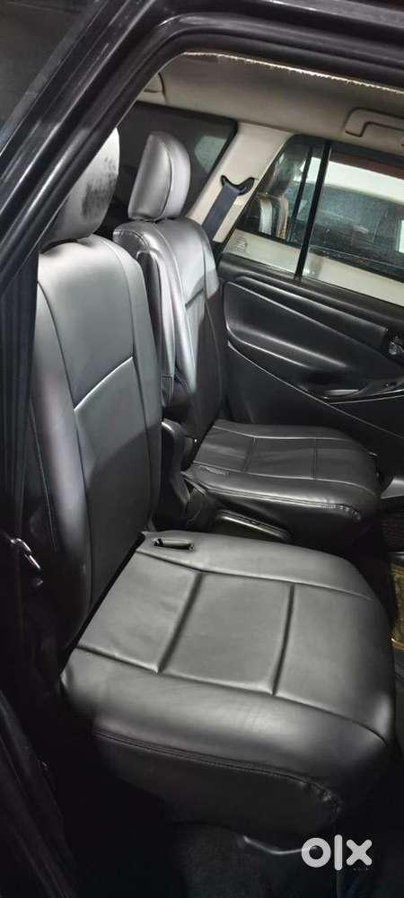 Toyota Innova Crysta 2017 Petrol Well Maintained