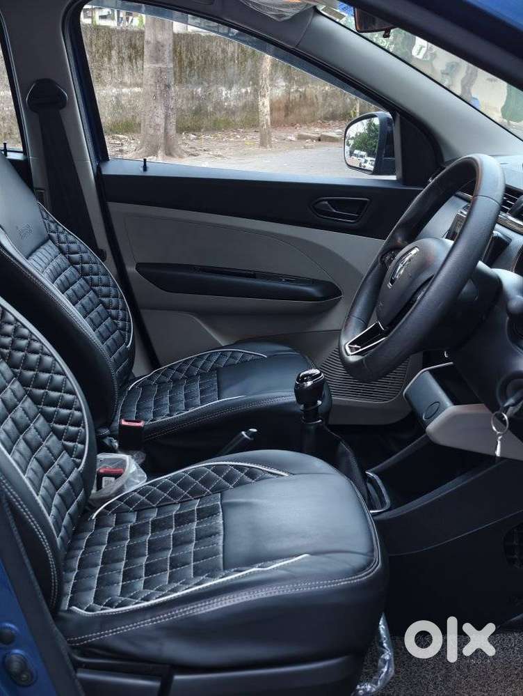 Renault Triber Rxt, 2023, Petrol