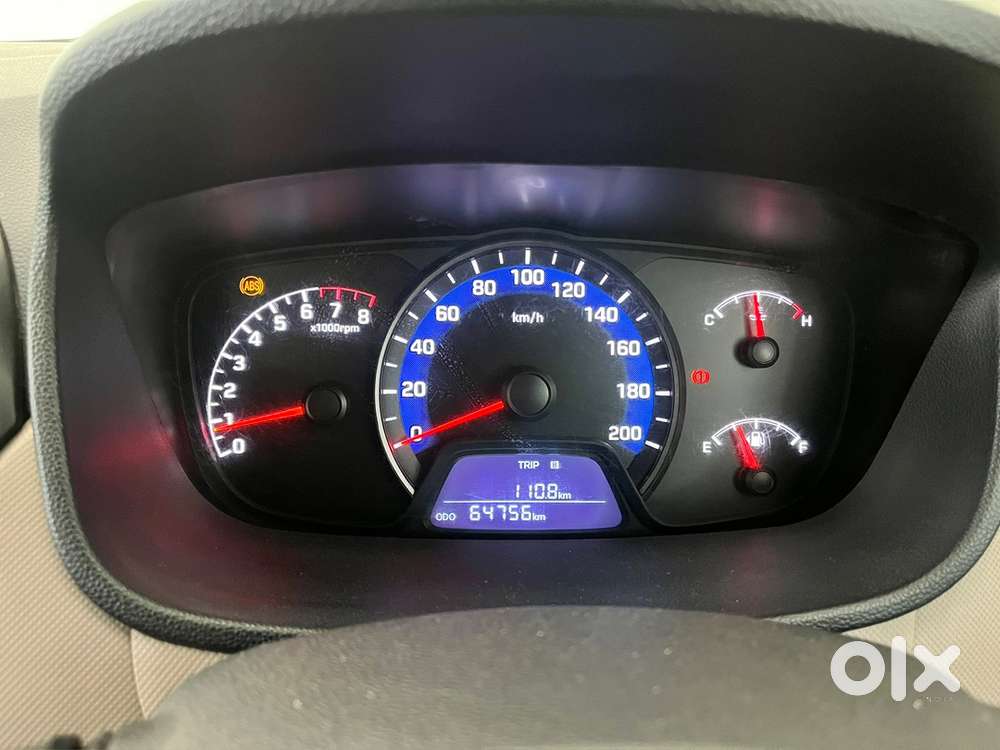 Hyundai Xcent Petrol 2015 Model