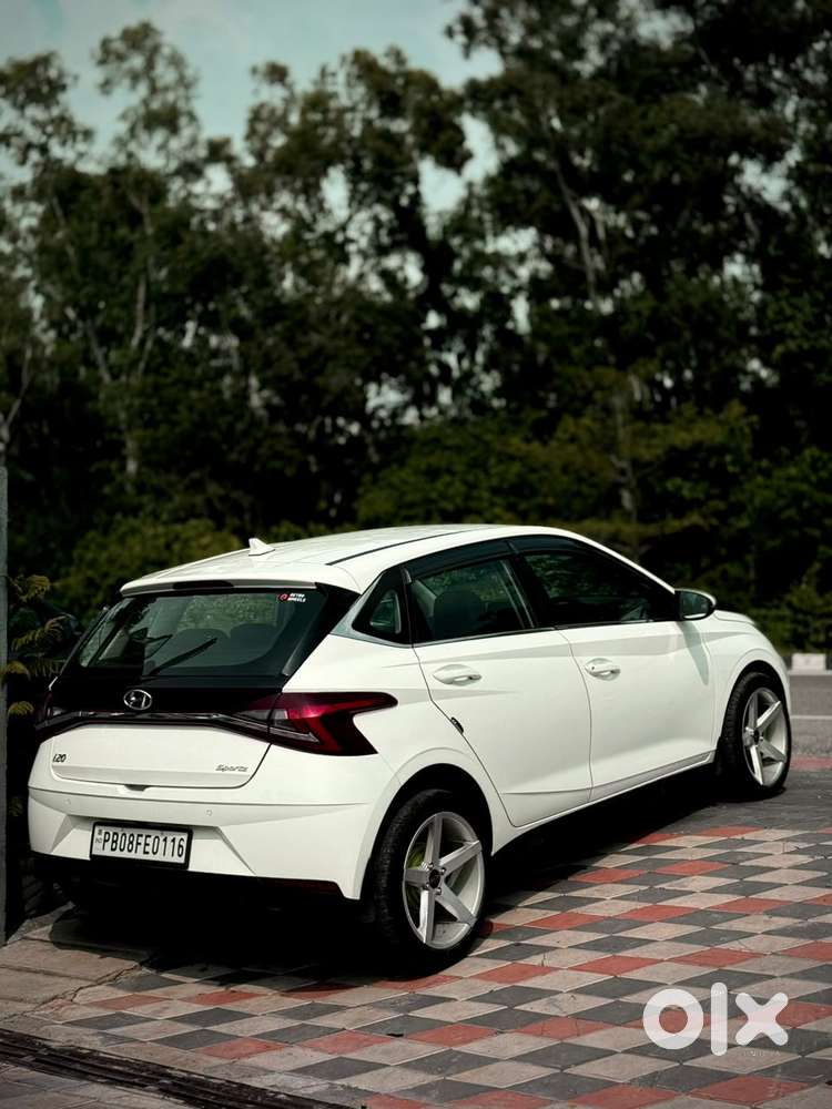 Hyundai I20 Sportz 1.2 Mt, 2023, Petrol