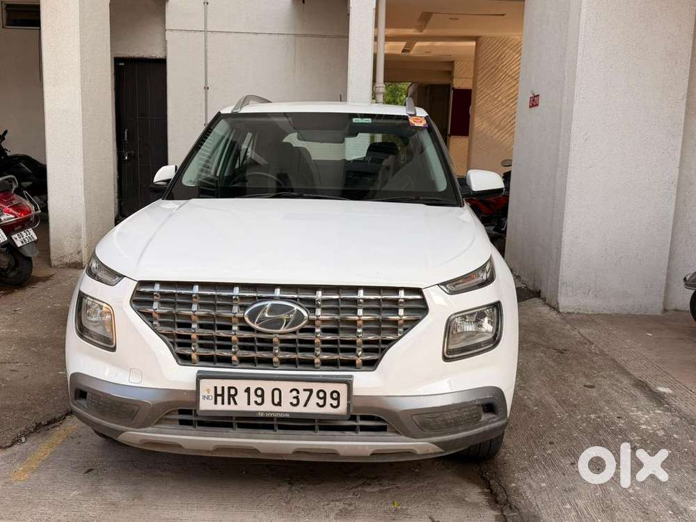 Hyundai Venue 2021 Cng & Hybrids Well Maintained