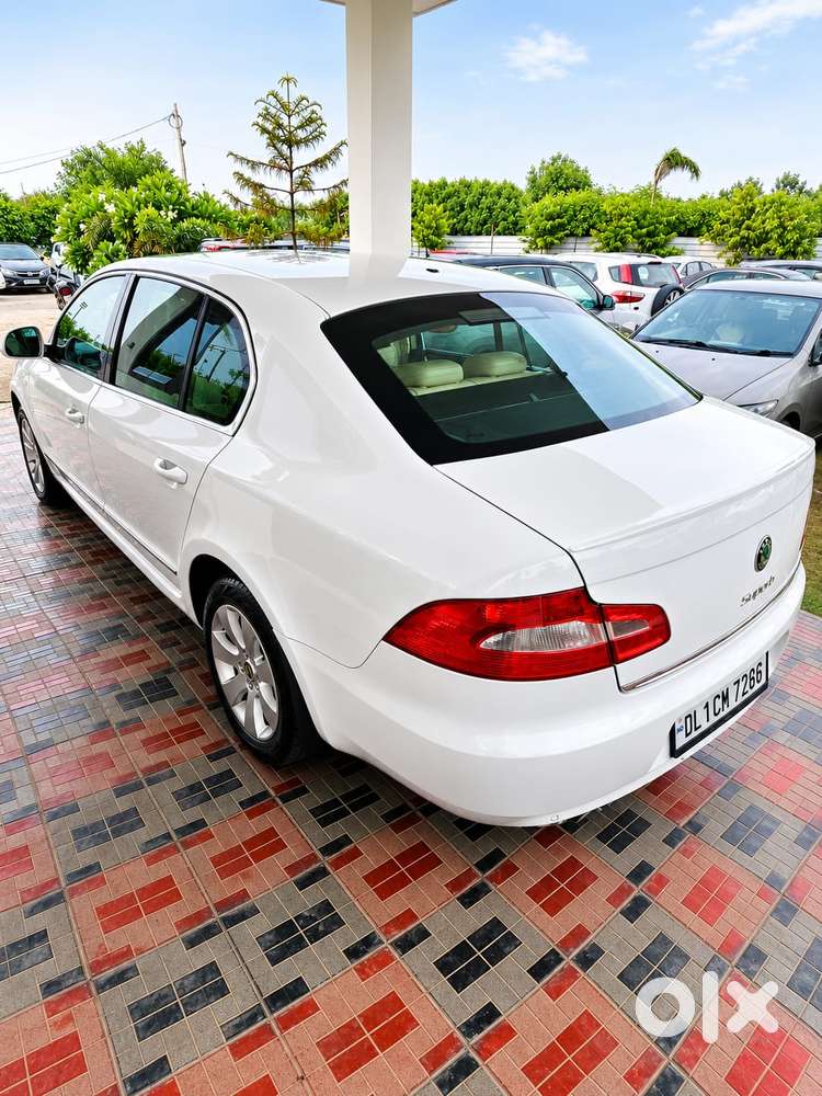 Skoda Superb 1.8 Elegance Tsi At, 2012, Petrol