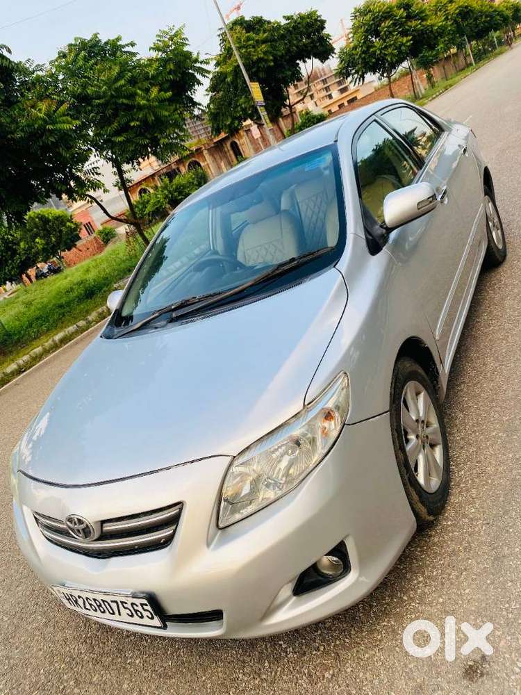 Toyota Corolla Altis 2010-2013 Vl, 2010, Petrol