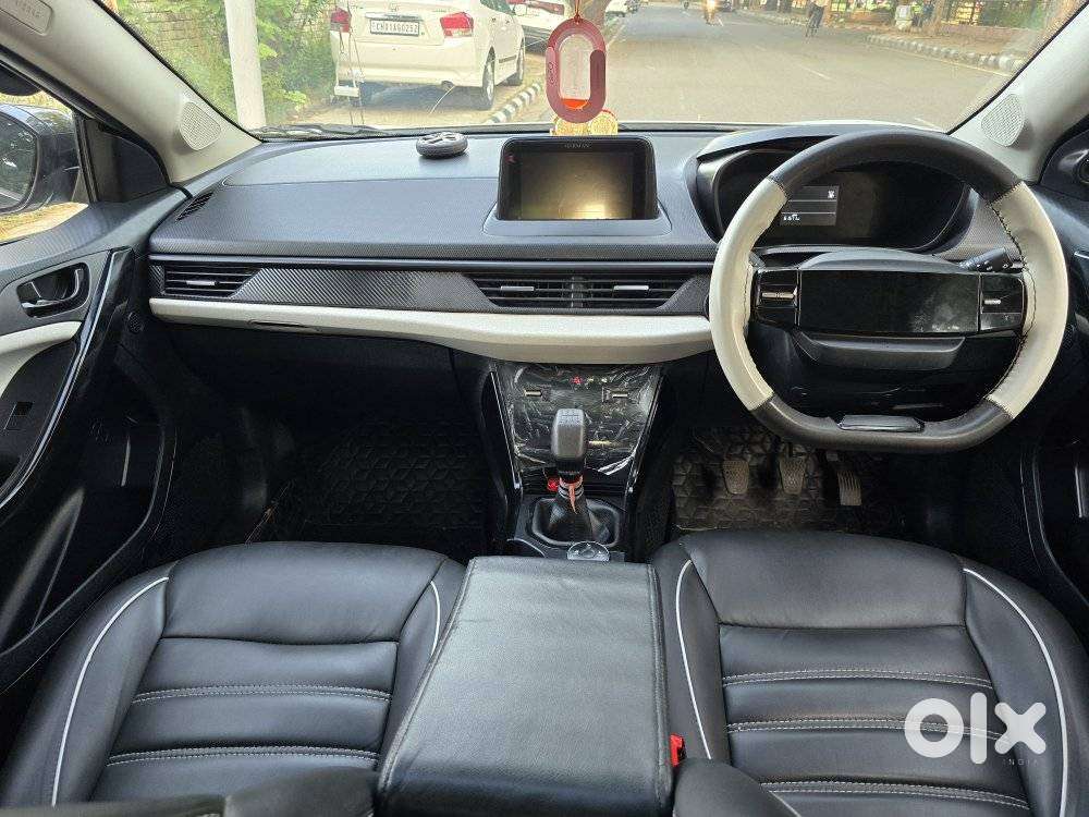 Tata Nexon Pure 1.2 Revotron Petrol 6 Mt, 2024, Petrol
