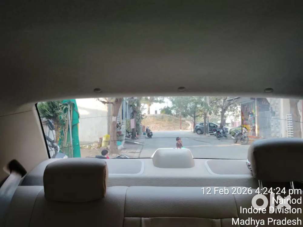 Single Hand Showroom Condition And Zero Dep Insurance Live And Front