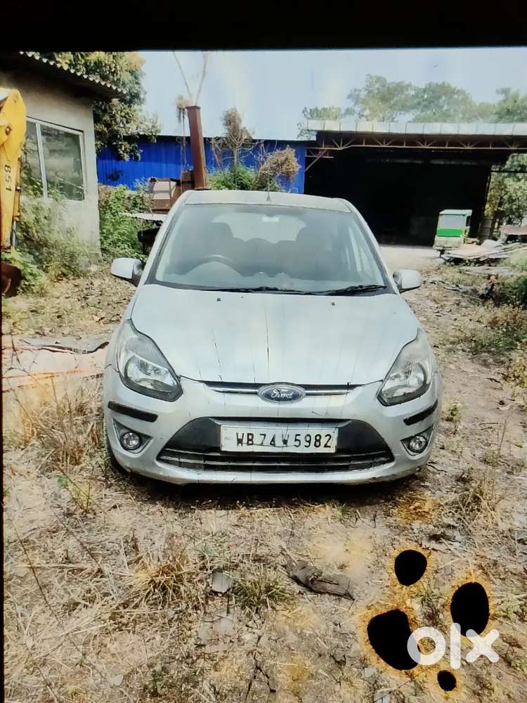 Ford Figo 2011 Petrol 100000 Km Driven