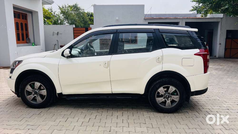 Mahindra Xuv500 W8 2015