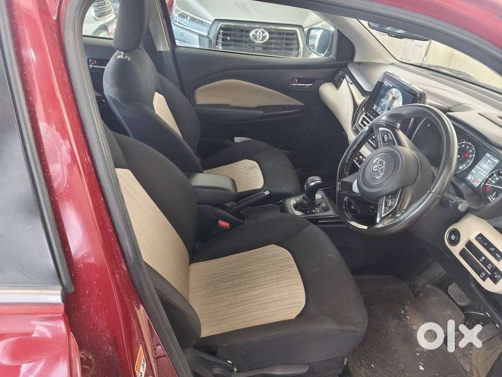 Toyota Glanza 1.2 V Amt, 2025, Petrol