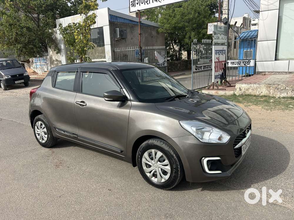 Maruti Suzuki Swift Vxi + Manual, 2022, Petrol