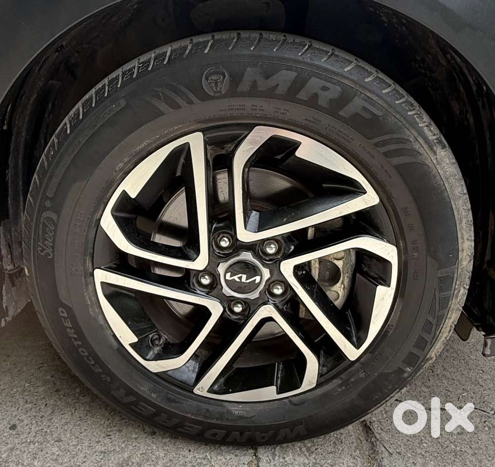 Kia Carens 1.5 Luxury Plus Turbo Dct 7 Str, 2023, Petrol