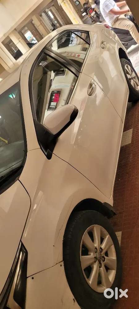 Toyota Corolla Altis 2016