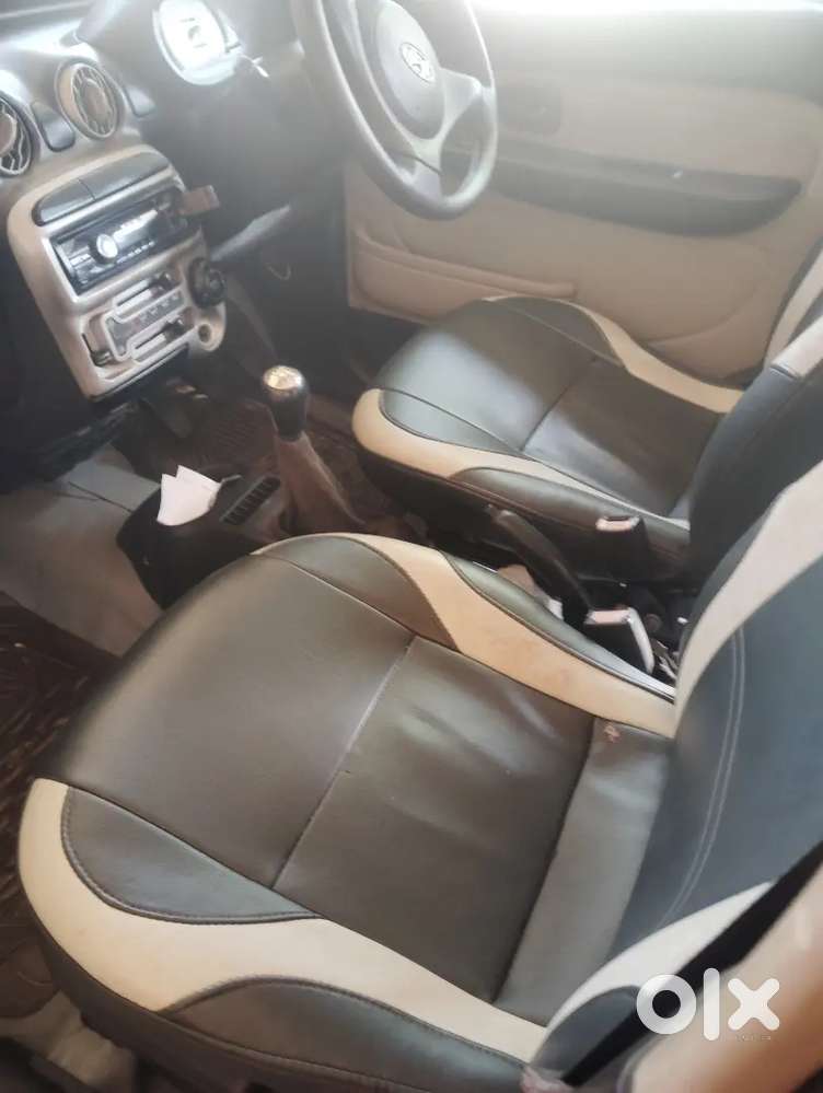 Hyundai Staria 2012