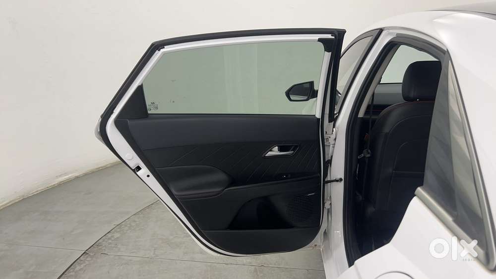 Hyundai Verna 1.5 Sx (o) Turbo Petrol Dct, 2023, Petrol