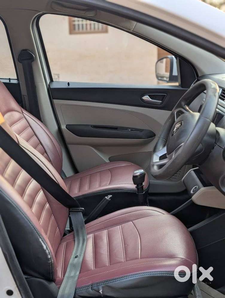 Renault Triber 1.0 Rxz Dual Tone, 2019, Petrol