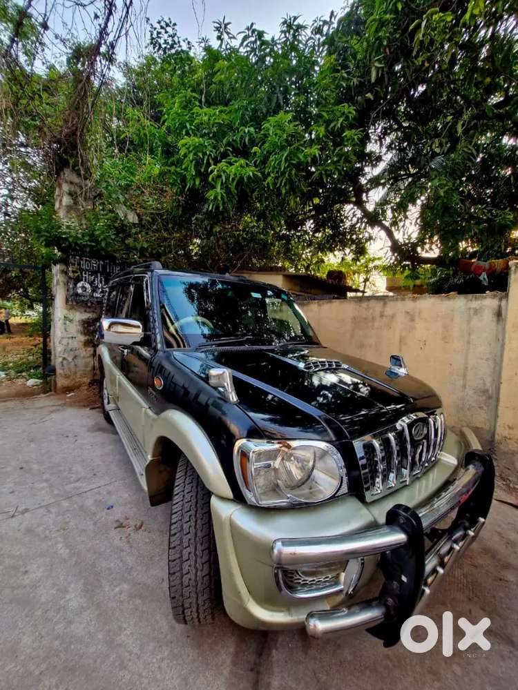 Mahindra Scorpio 2013