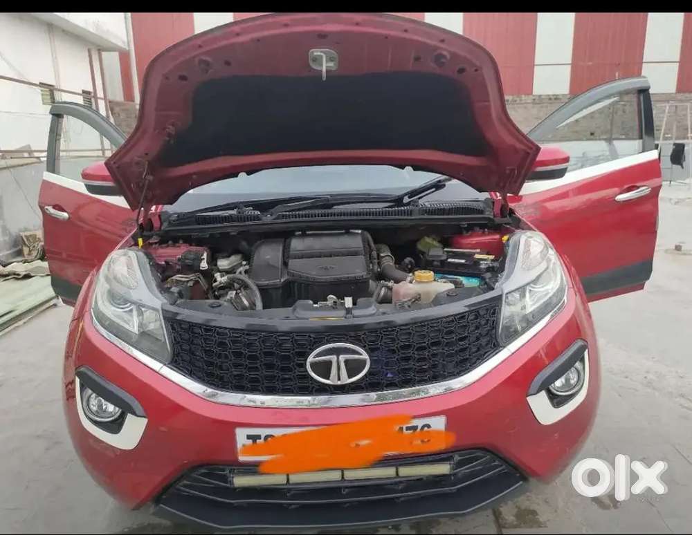 Well Maintained Tata Nexon Showroom Tracking Record