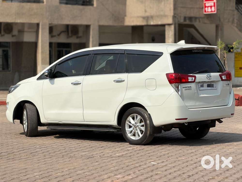 Toyota Innova Crysta 2.8z Automatic, 2017, Diesel