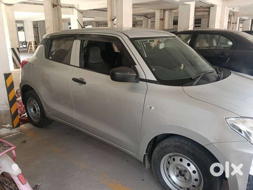 Maruti Suzuki Swift 1.2 Lxi (o), 2021, Petrol