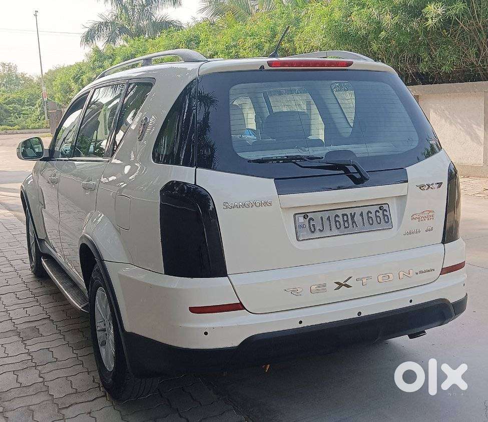 Mahindra Rexton, 2014, Diesel