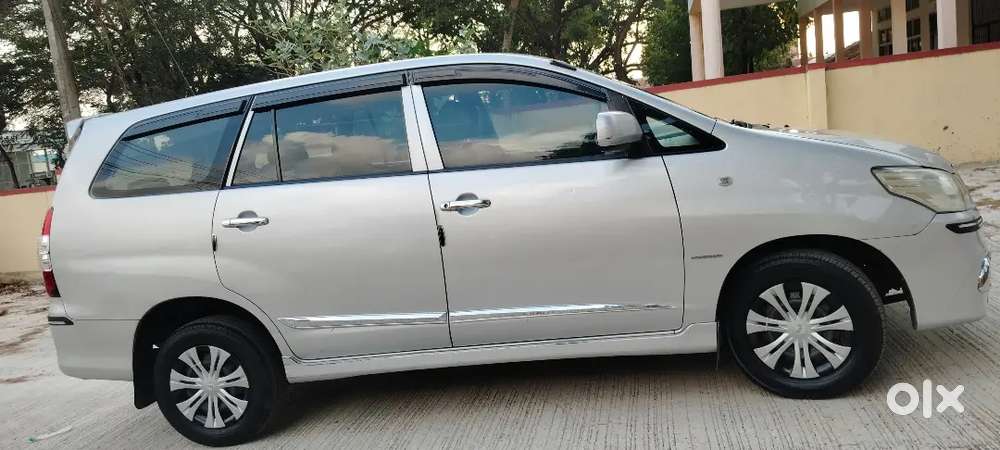 Toyota Innova Hycross 2013 Diesel Car