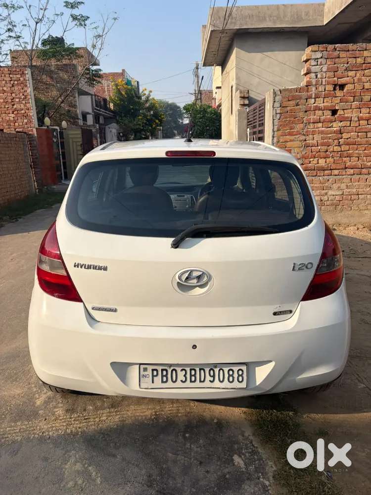 Hyundai New I20 1.0 Asta 2011