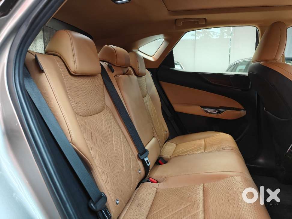Lexus Nx 350h Luxury, 2023, Petrol