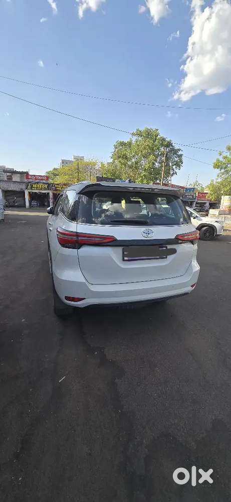 Wanna Sell Toyota Fortuner Leader  2024