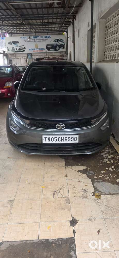 Tata Altroz, 2022, Petrol
