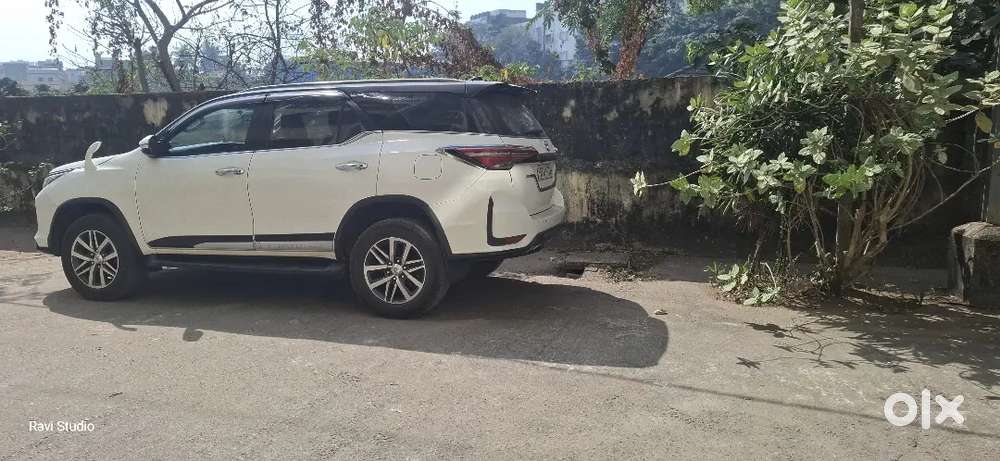 Toyota Fortuner 2017 Diesel 125000 Km Driven