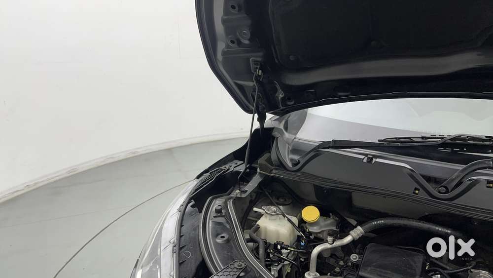 Nissan Magnite 1.0 Xv, 2022, Petrol